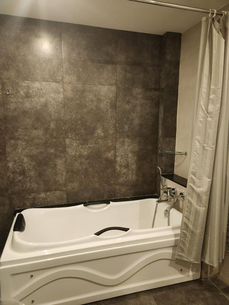 Thanniyam Le Sanara Residency酒店 外观 照片